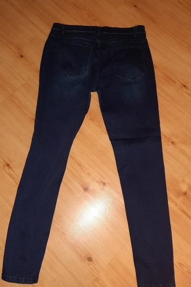 SHEIN Men's Distressed Blue Jeans - Picture 2 of 6